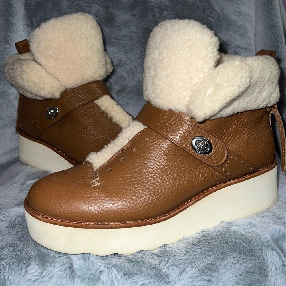 Coach urban hitch hiker shearling boots